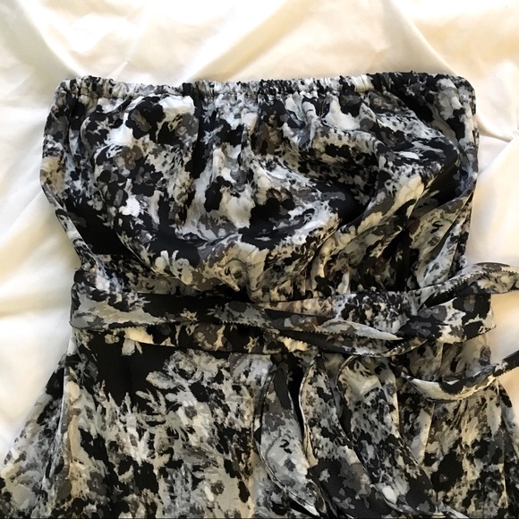 Jacob Ruffled Dress - Picture 2 of 7